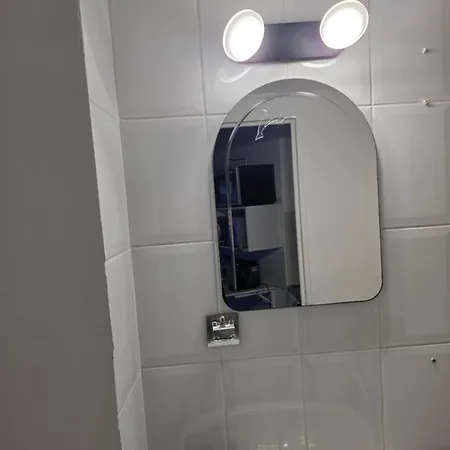 アパート Antigone Centre