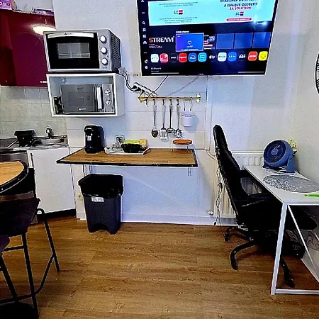 Antigone Centre Apartament *